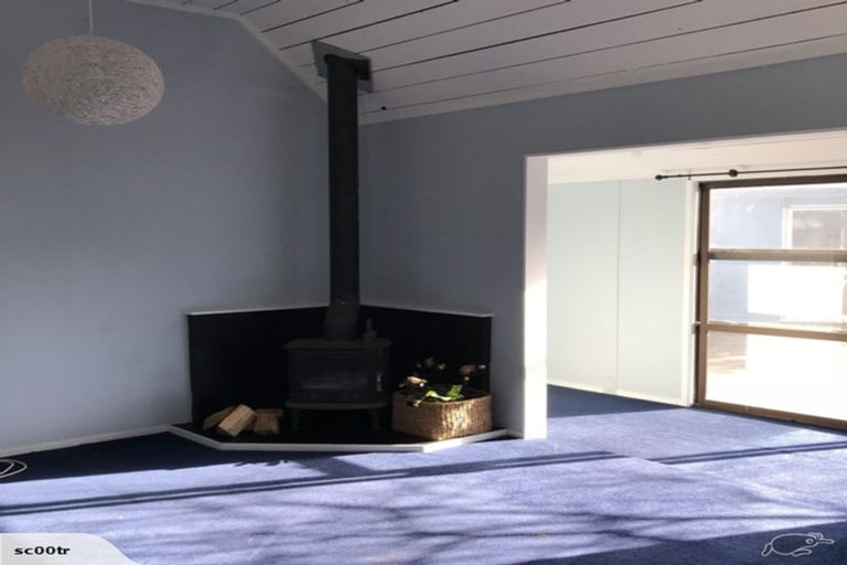 Photo of property in 3 Sarah Street, Waikawa Beach, Levin, 5573