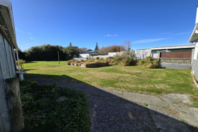 Photo of property in 15 Pratt Avenue, Foxton Beach, Foxton, 4815