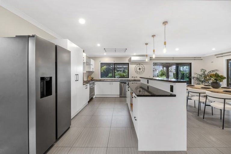 Photo of property in 22 Tui Brae, Beachlands, Auckland, 2018