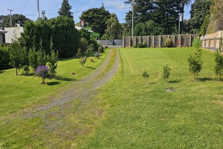 Photo of property in 169 Egmont Street, Patea, 4520