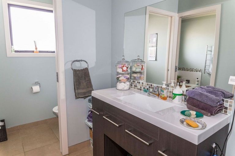 Photo of property in 8a Allan Street, Dannevirke, 4930