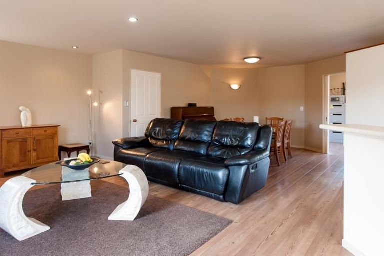 Photo of property in 9 Broadhaven Avenue, Parklands, Christchurch, 8083