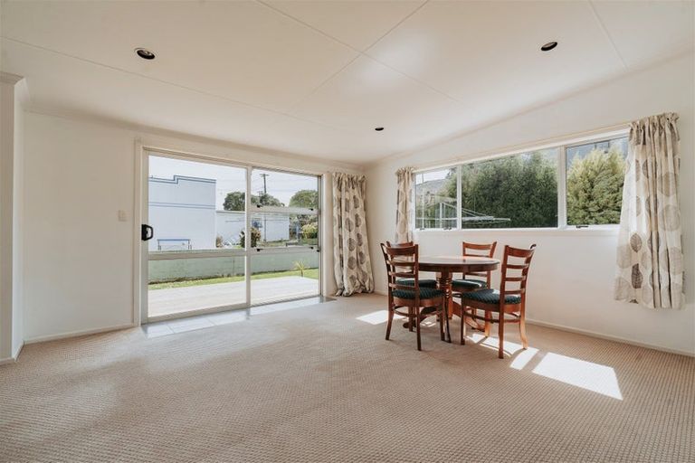 Photo of property in 9 Essex Street, Balclutha, 9230