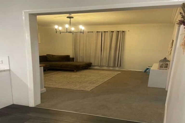 Photo of property in 19 Wellington Road, Wainuiomata, Lower Hutt, 5014