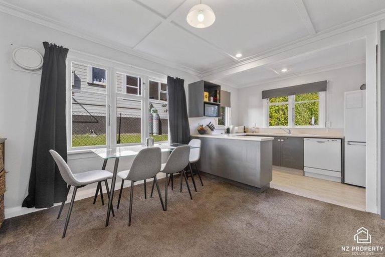 Photo of property in 53 Barr Street, Kenmure, Dunedin, 9011