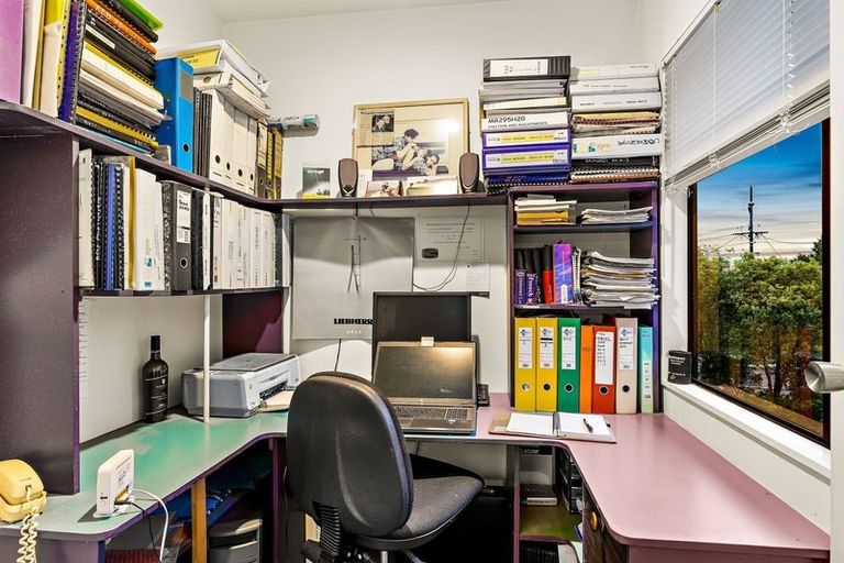 Photo of property in 233a Don Buck Road, Massey, Auckland, 0614