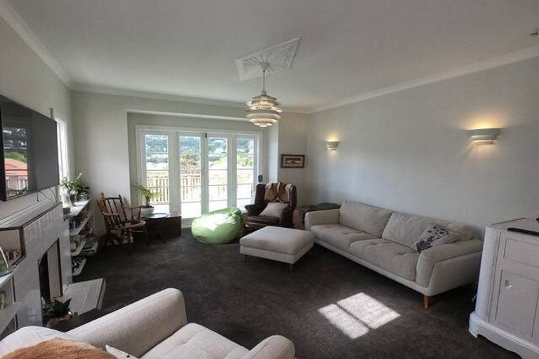 Photo of property in 10 Hathaway Avenue, Karori, Wellington, 6012