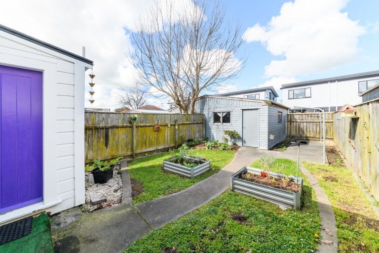 Photo of property in 6 Joseph Street, West End, Palmerston North, 4412