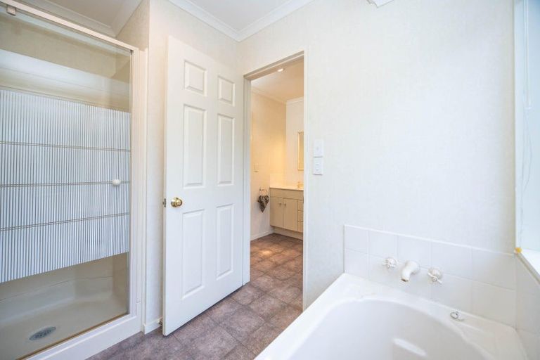 Photo of property in 12 Fairburn Place, Leamington, Cambridge, 3432