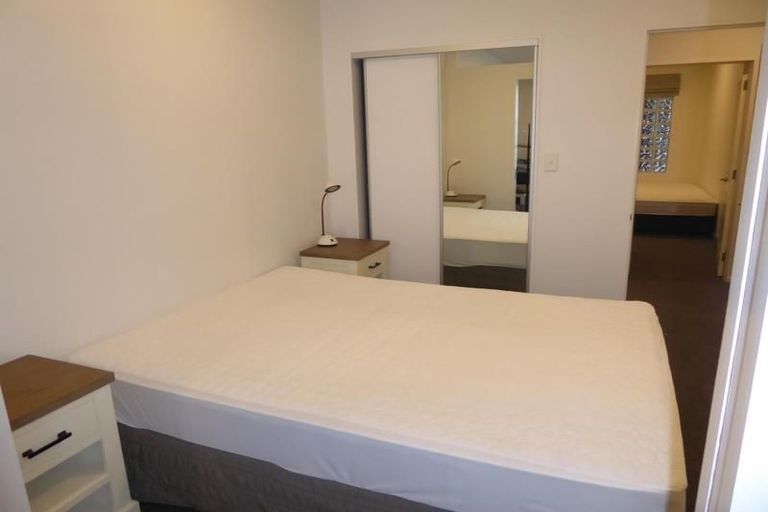 Photo of property in Atrium Towers, 6e/154 The Terrace, Wellington Central, Wellington, 6011