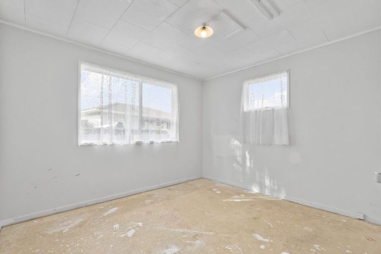 Photo of property in 12b Poutini Place, Manurewa, Auckland, 2102