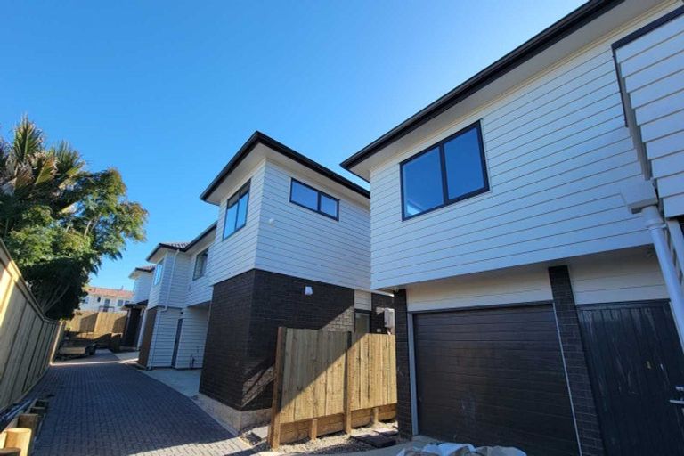 Photo of property in 56 Angelo Avenue, Howick, Auckland, 2014