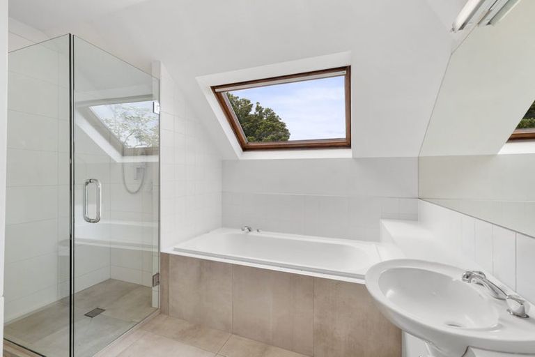 Photo of property in 3 Ashdale Lane, Strowan, Christchurch, 8052