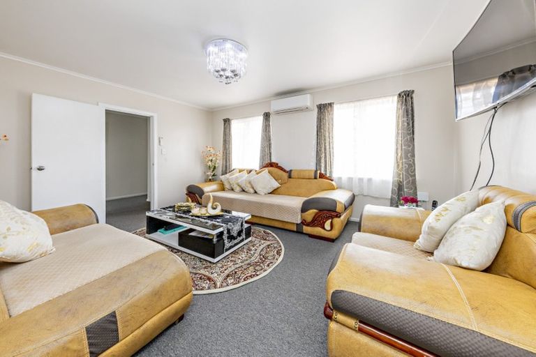 Photo of property in 122 Weymouth Road, Manurewa, Auckland, 2102