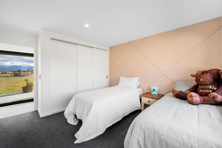 Photo of property in 23 Hardacre Place, Omarama, 9412