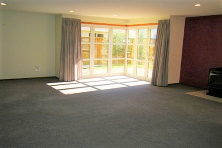 Photo of property in 3 Farrier Court, Cromwell, 9310