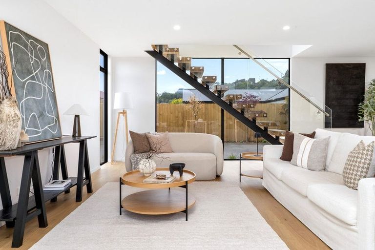 Photo of property in 157a Centaurus Road, Saint Martins, Christchurch, 8022