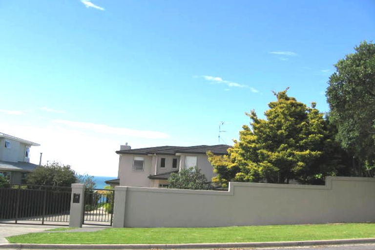Photo of property in 20 Sharon Road, Waiake, Auckland, 0630