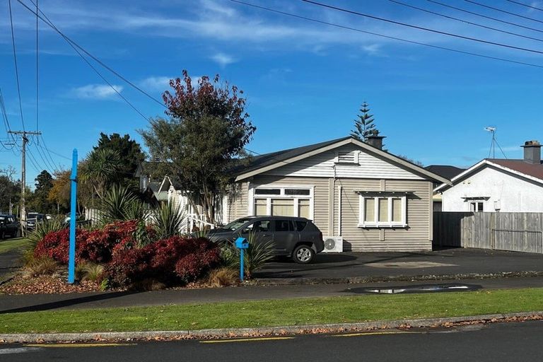 Photo of property in 18 Claudelands Road, Hamilton East, Hamilton, 3216