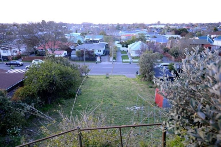Photo of property in 200 Centaurus Road, Saint Martins, Christchurch, 8022