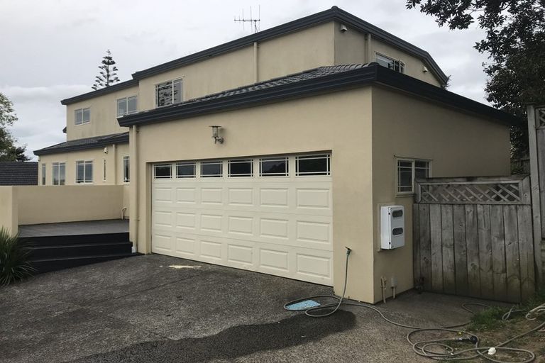 Photo of property in 15 Pine Terrace, Howick, Auckland, 2014