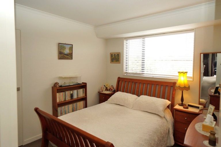 Photo of property in 16 Ocean View Rise, Ruakaka, 0116