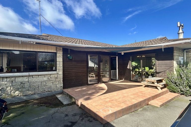 Photo of property in 32 Weggery Drive, Waikanae Beach, Waikanae, 5036