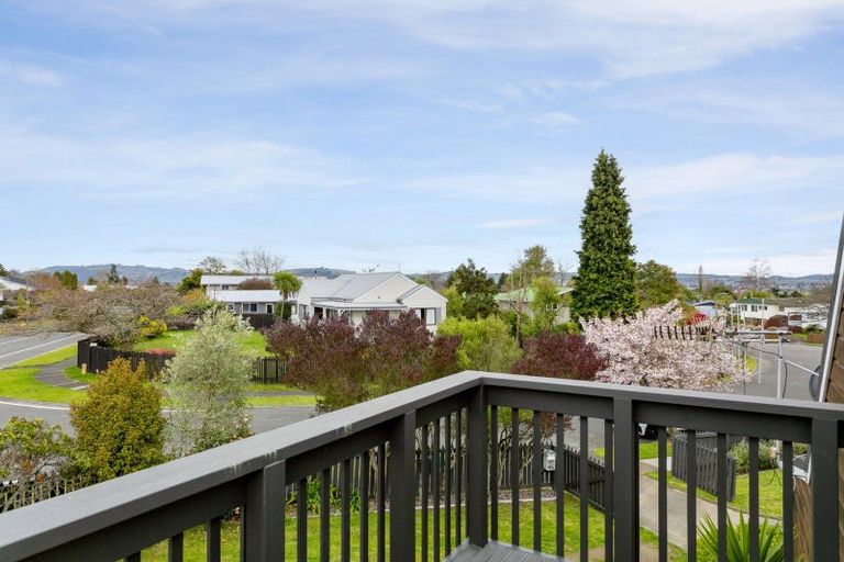 Photo of property in 1 Green Place, Richmond Heights, Taupo, 3330