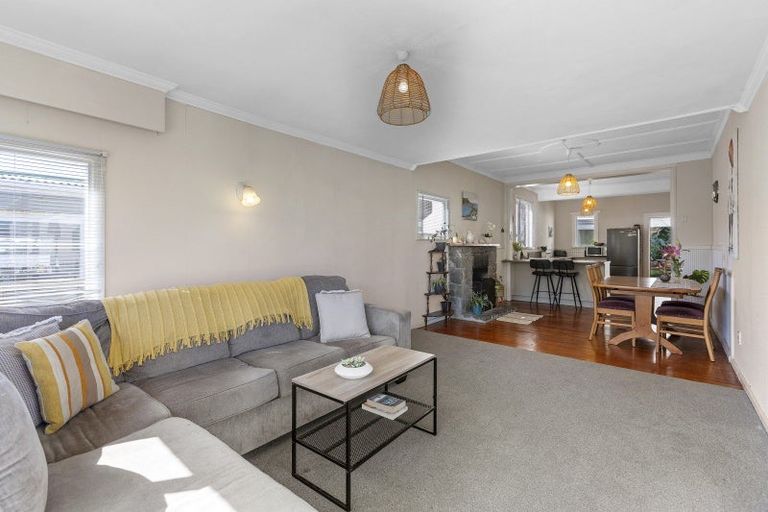 Photo of property in 383 Saint Aubyn Street, Moturoa, New Plymouth, 4310