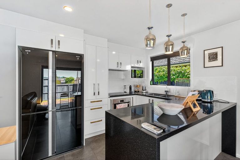 Photo of property in 28 Greenhaven Drive, Burwood, Christchurch, 8083