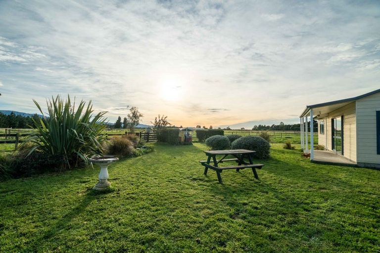 Photo of property in 237 Depot Road, Burnt Hill, Oxford, 7495