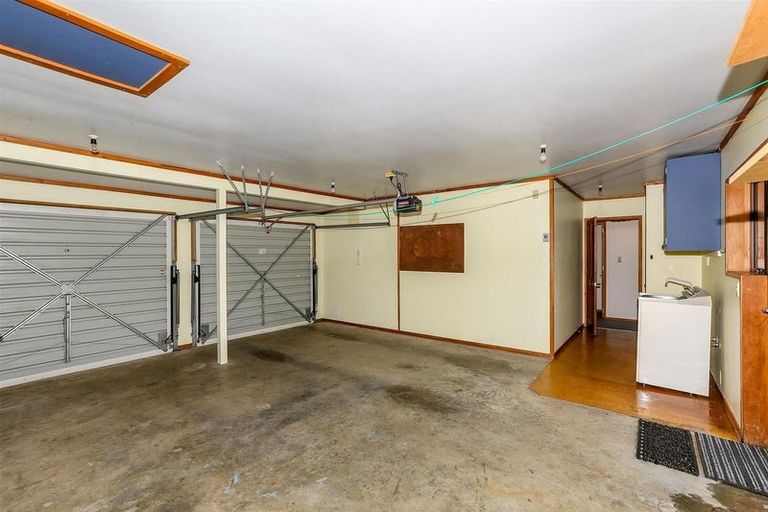 Photo of property in 3 Rennell Street, Frankleigh Park, New Plymouth, 4310
