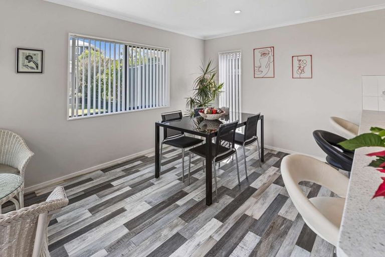 Photo of property in 13 Kamahi Street, Castlecliff, Whanganui, 4501