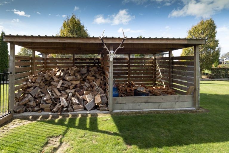 Photo of property in 136 Tarbottons Road, Tinwald, Ashburton, 7700