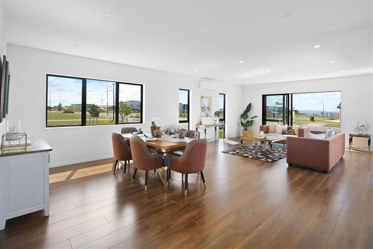 Photo of property in 3 Kaitiaki Drive, Clarks Beach, 2122