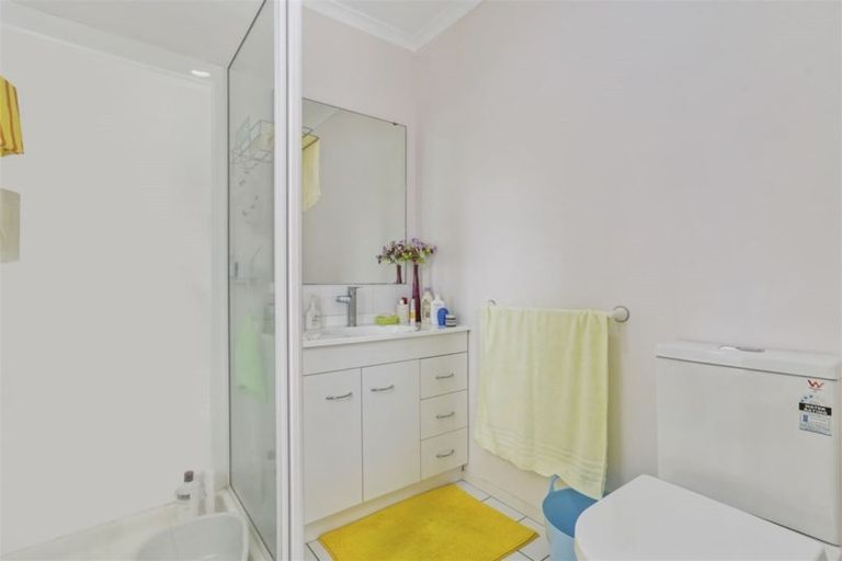 Photo of property in 13 Buckingham Place, Rototuna North, Hamilton, 3210