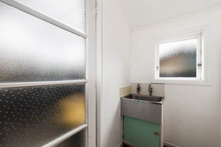 Photo of property in 12 Elizabeth Street, Victoria, Rotorua, 3010