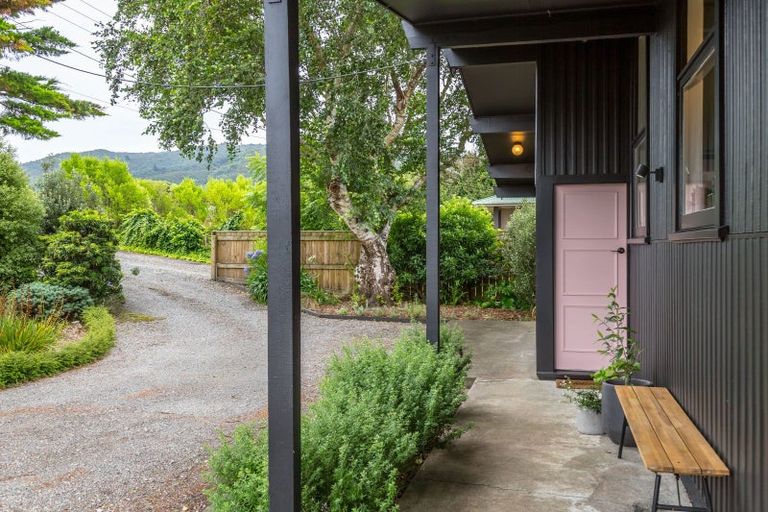 Photo of property in 53 Brandon Street, Featherston, 5710