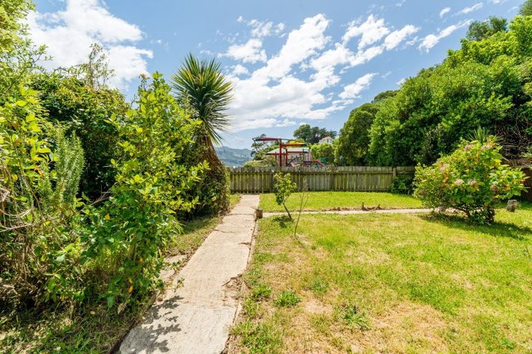 Photo of property in 1 Greenacres Street, Macandrew Bay, Dunedin, 9014