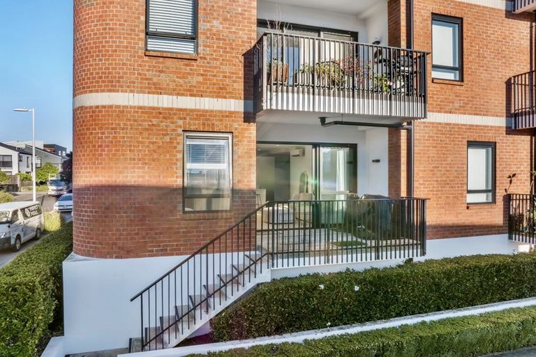 Photo of property in 3/81g Mapou Road, Hobsonville, Auckland, 0616