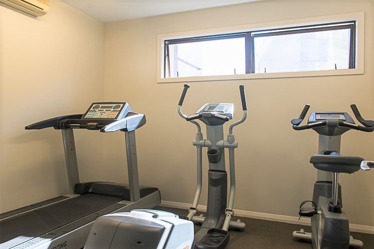 Photo of property in 112/2 Reads Quay, Gisborne, 4010