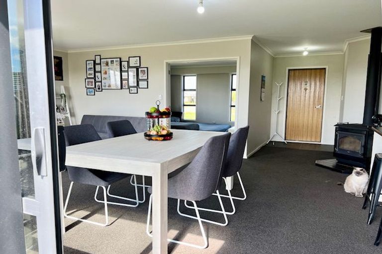 Photo of property in 1 Reeds Road, Darfield, 7510