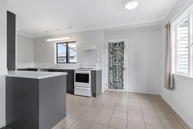 Photo of property in 6 Vernall Street, Nawton, Hamilton, 3200