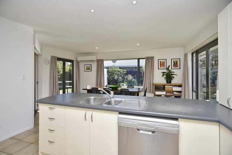 Photo of property in 9 Parkinson Place, Woodend, 7610