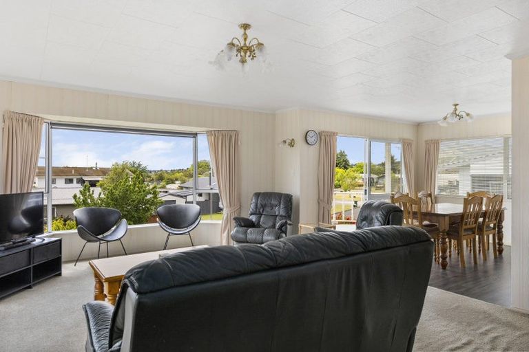 Photo of property in 63 Grace Crescent, Richmond Heights, Taupo, 3330