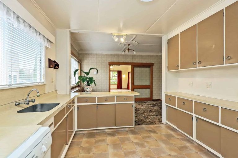 Photo of property in 413 Burnett Street, Mahora, Hastings, 4120