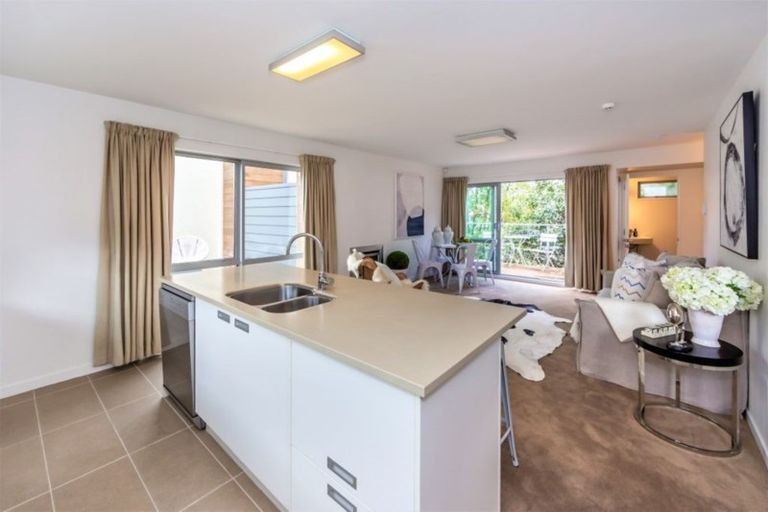 Photo of property in 5/63 Burke Street, Addington, Christchurch, 8024