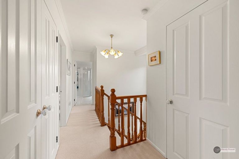 Photo of property in 29 Hinau Street, Woburn, Lower Hutt, 5011