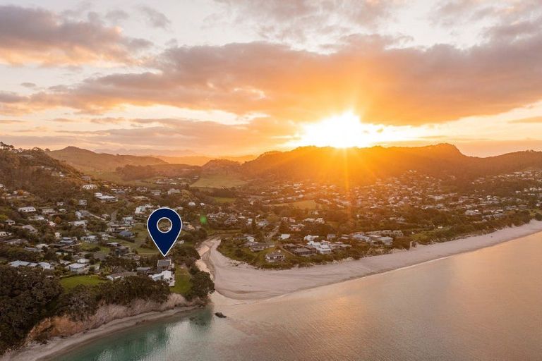 Photo of property in 4 Margaret Place, Hahei, Whitianga, 3591