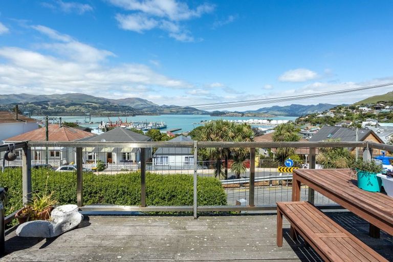 Photo of property in 2 Cornwall Road, Lyttelton, 8082
